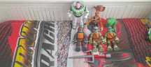 Brinquedos Toy Story e Tartarugas Ninja