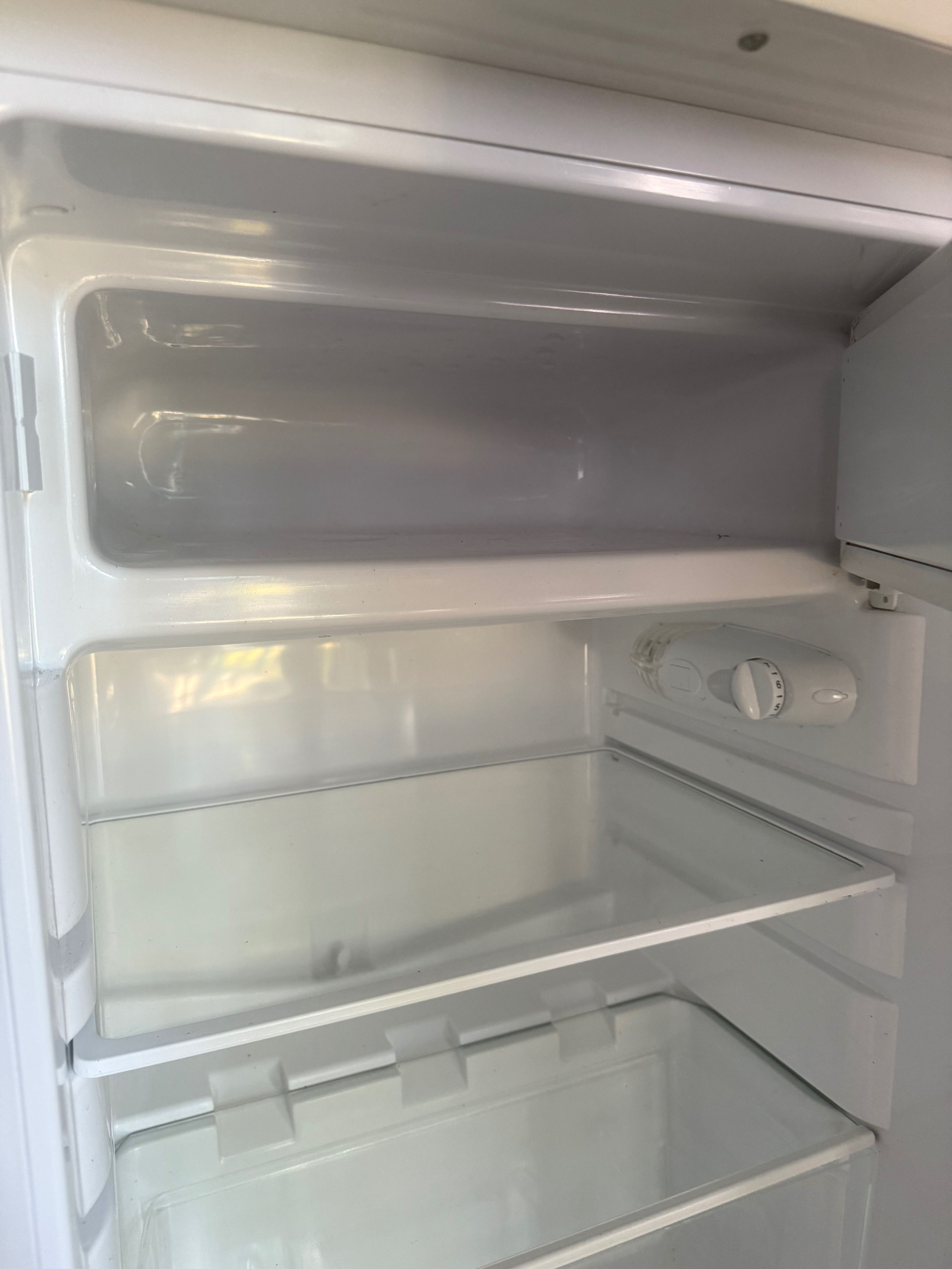 Frigorífico pequeno