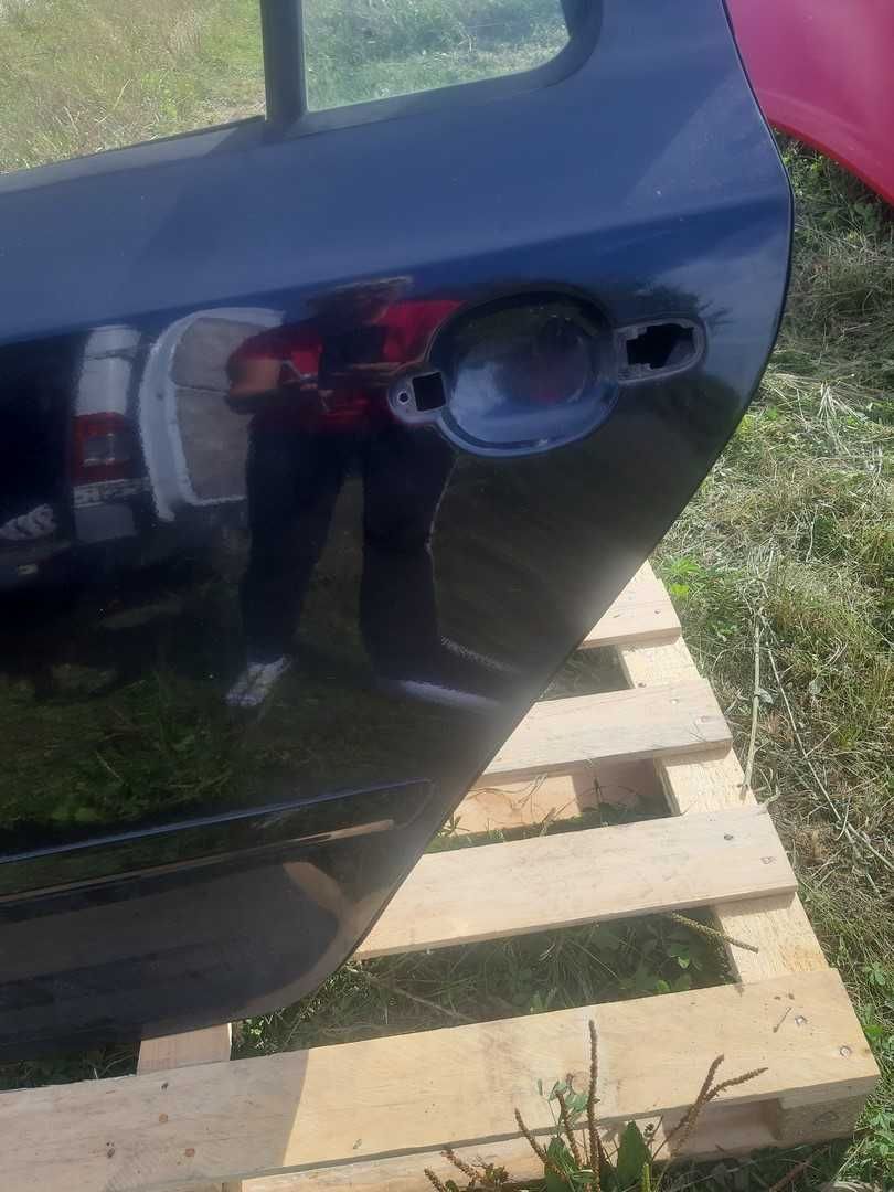 Skoda Octavia II Kombi drzwi lewe lewy tył 9910