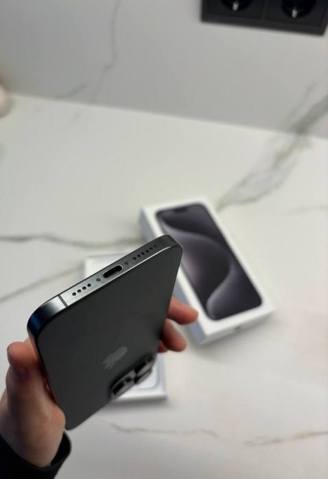 iPhone 15 Pro Max 256 GB top!