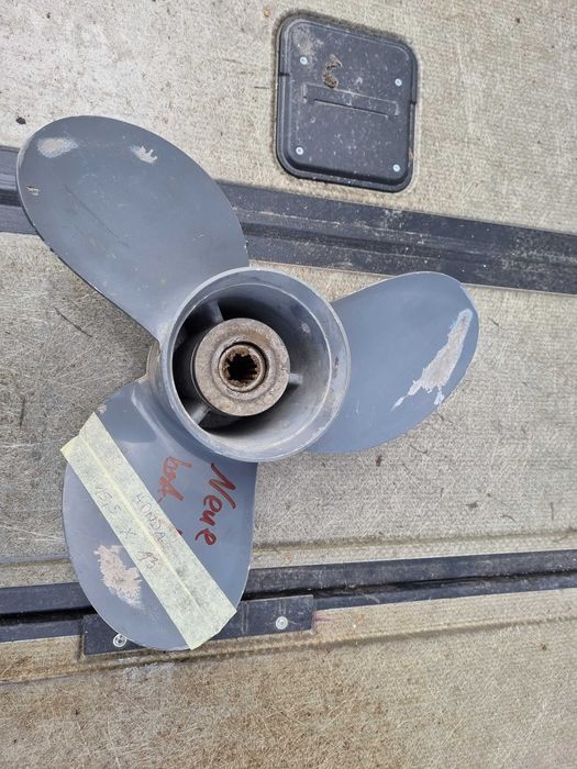 śruba napędowa Honda 15,5x13