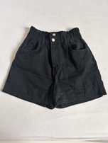Krotkie spodenko Sinsay XS