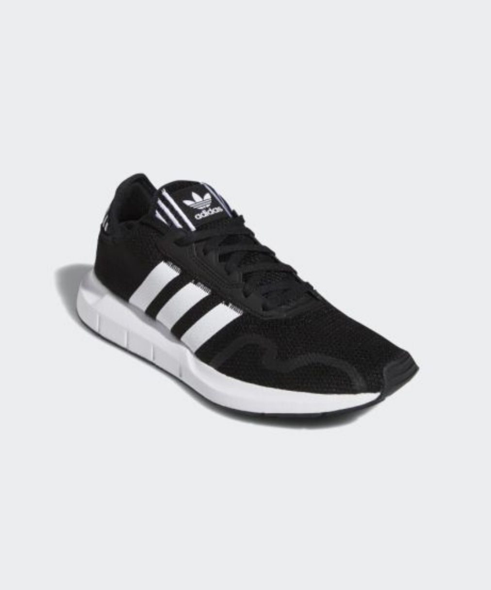 Мужские кроссовки Adidas Swift Run X J FY2110

Оригинал!