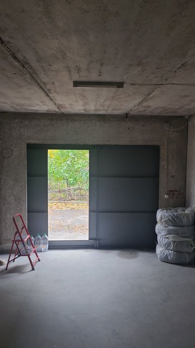 Кап ремонт та будування гаража.