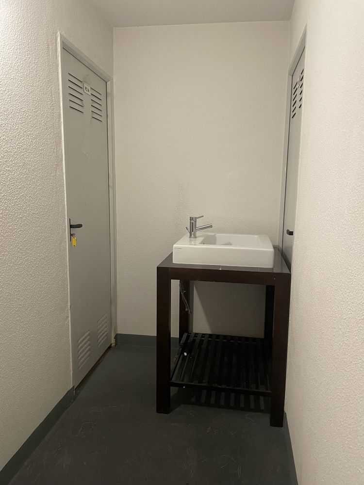 Móvel de WC com lavatorio e misturadora Bruma