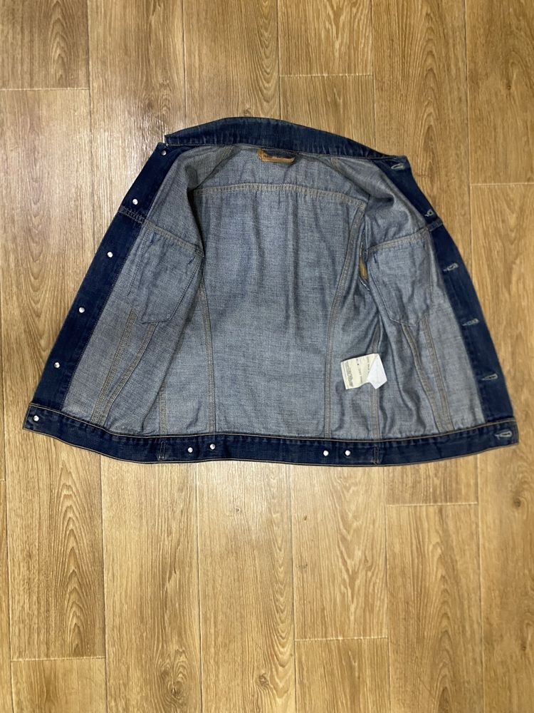 Винтажный Levis Denim Jacket (оберазаные рукава )