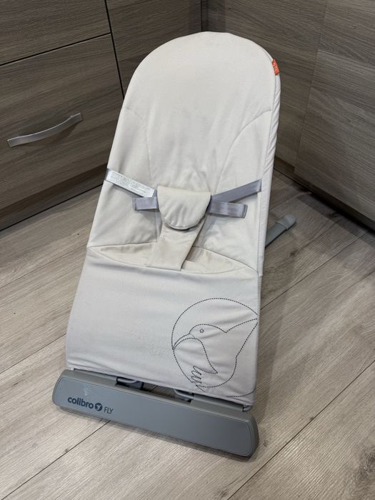 Шезлонг гойдалка colibro fly з вібрацією і музикою