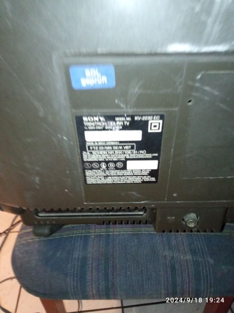Telewizor,Sony Świat według kiepskich, ten sam model.