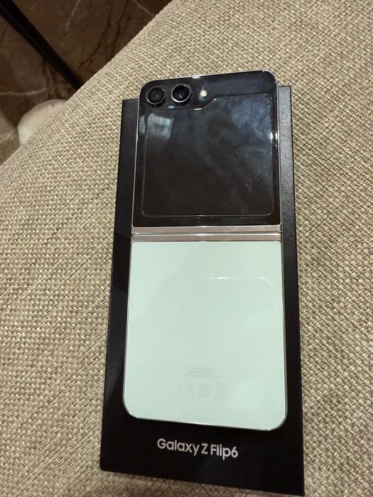Samsung galaxy z Flip 6