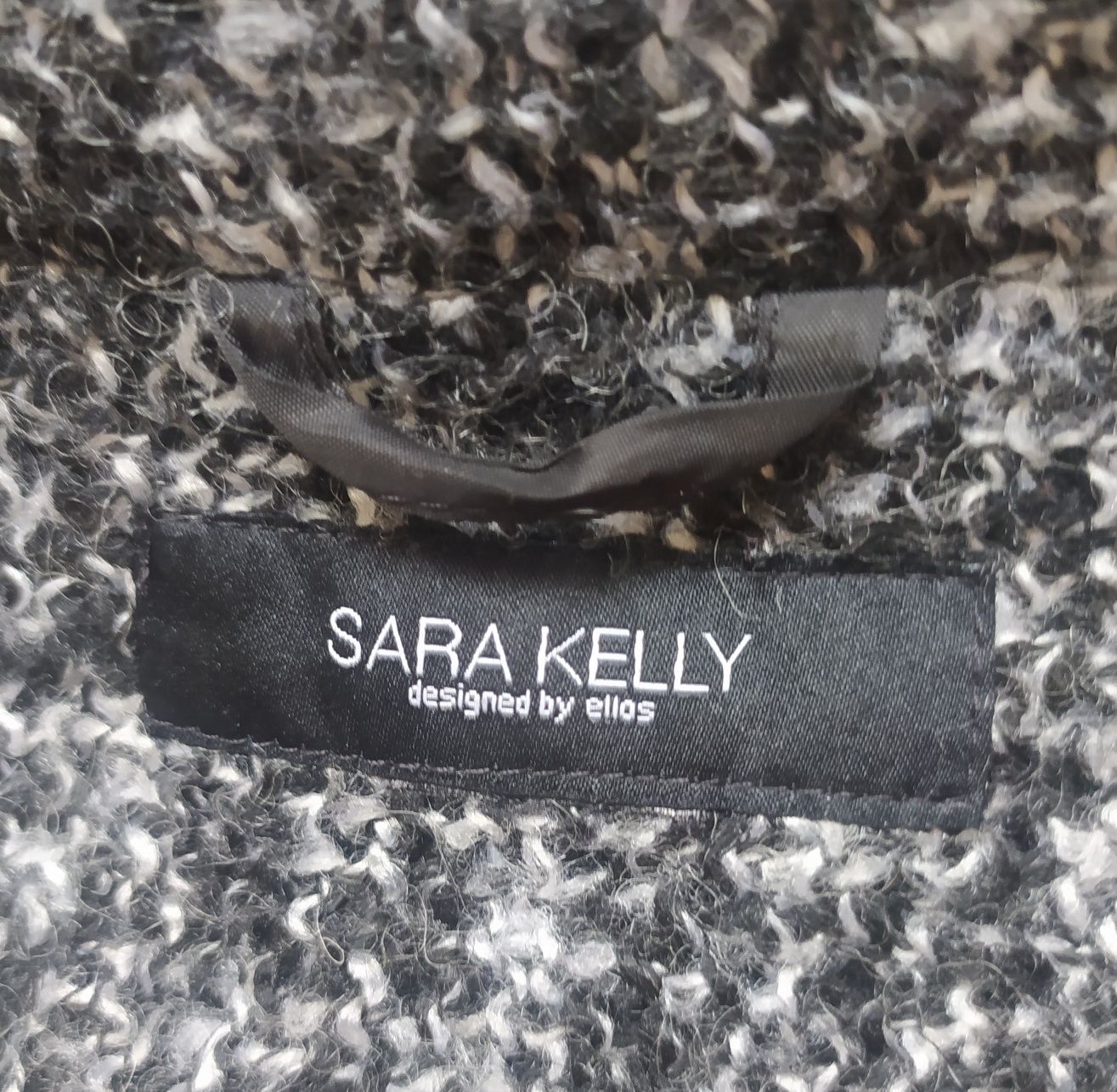 Півпальто напівшерстяне Швейцарського бренду Sara Kelly
