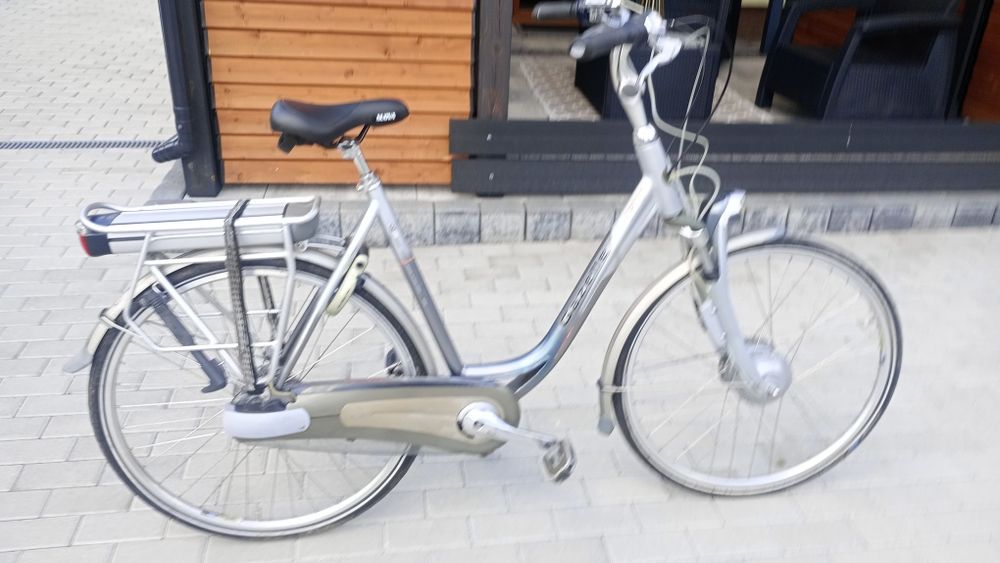 Rower  holenderski elektryczny damski gazelle chamonix innergy batavus