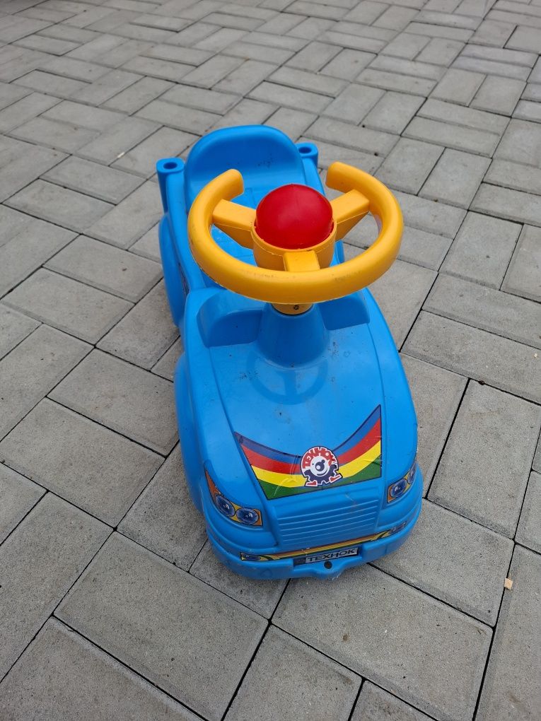 Auto jeździk autko dziecięce niebieskie