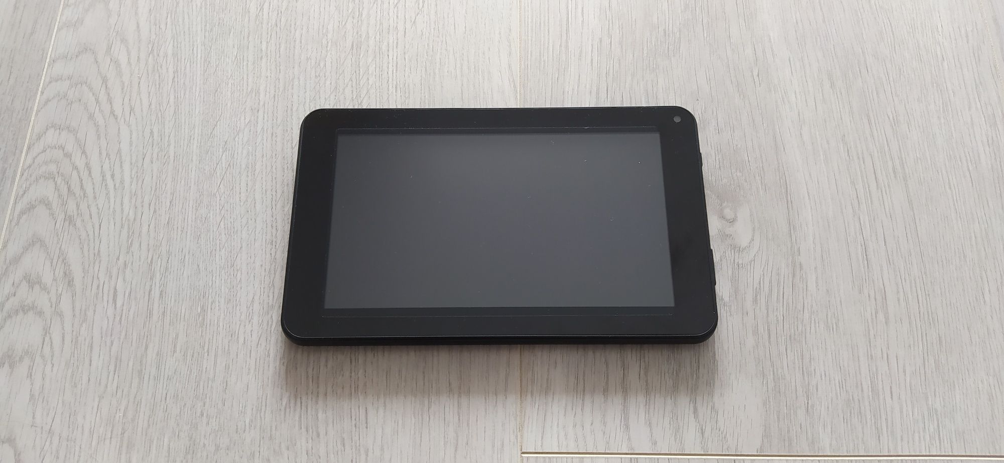 Tablet omna S8000i 7" czarny klawiatura