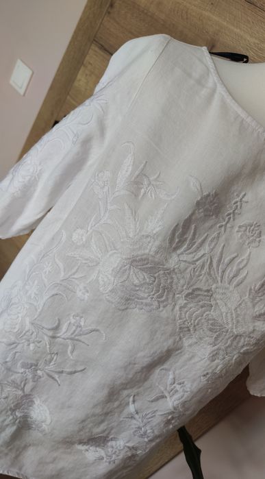 Lniana bluzka z krótkim rękawem haft róże Zara S