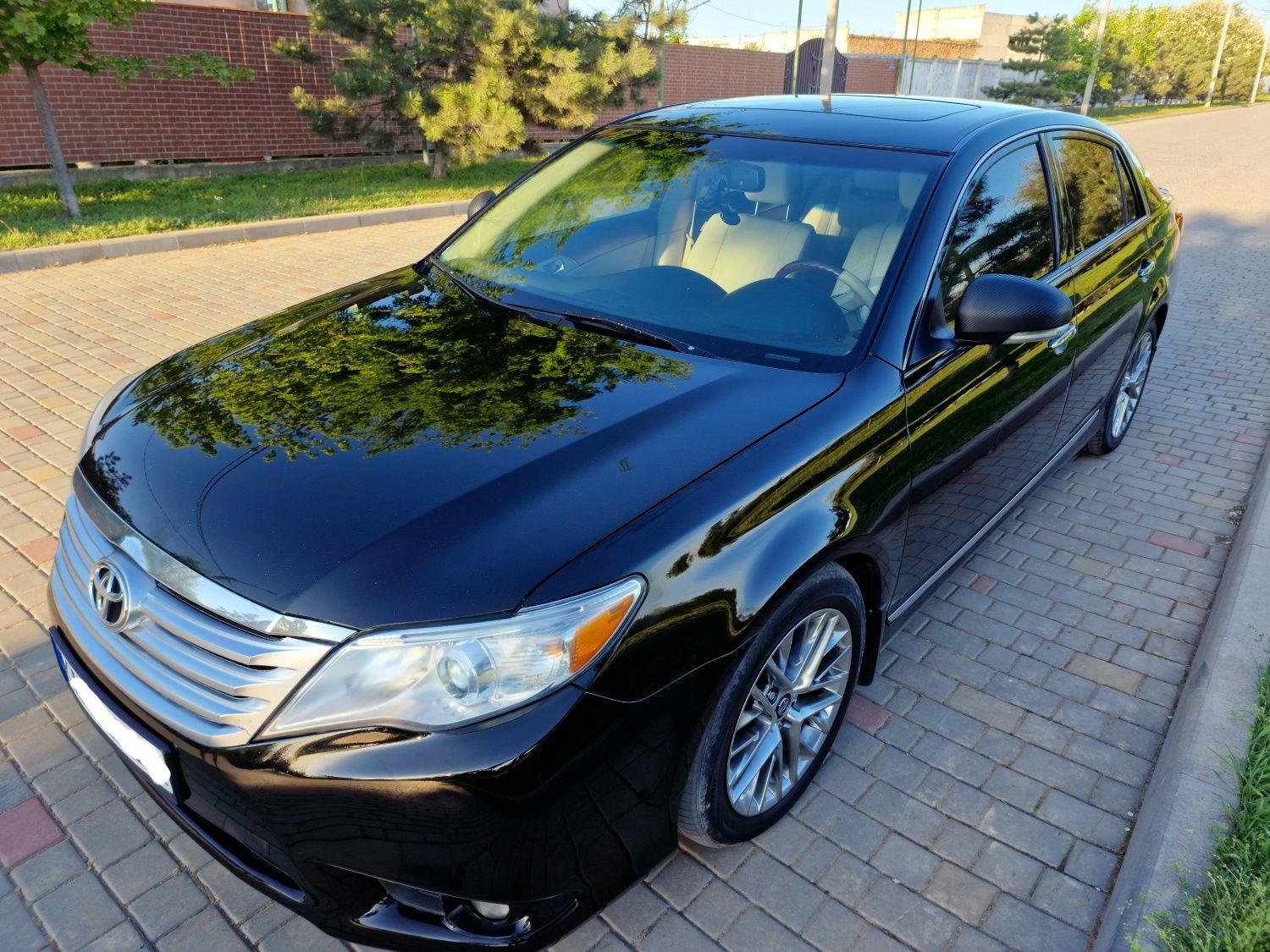 Toyota Avalon 2012