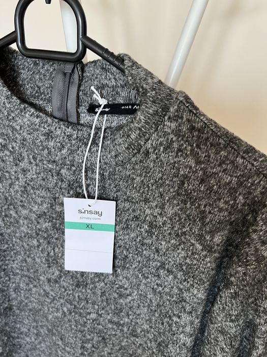 Szara sukienka z golfem XL