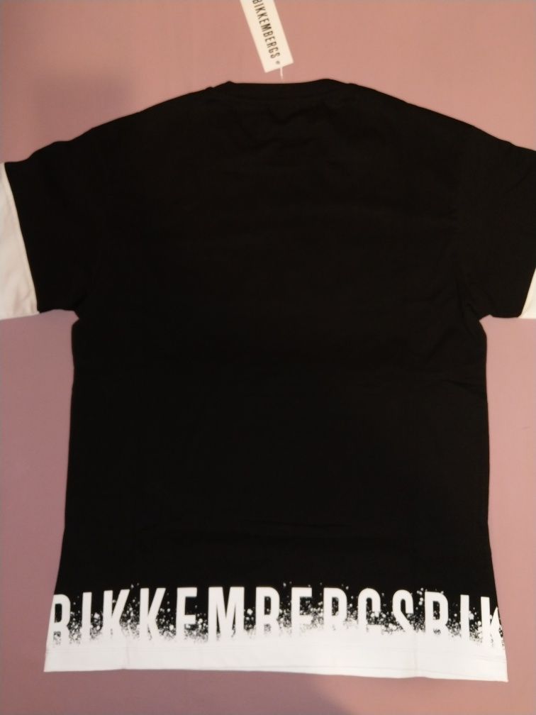 Wyprzedaż:T-shirt męski Bikkembergs.