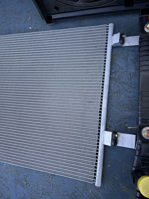 Радіатор радіатори дифузор з вентиляторами рог rogue t33 Rogue T33 2.5