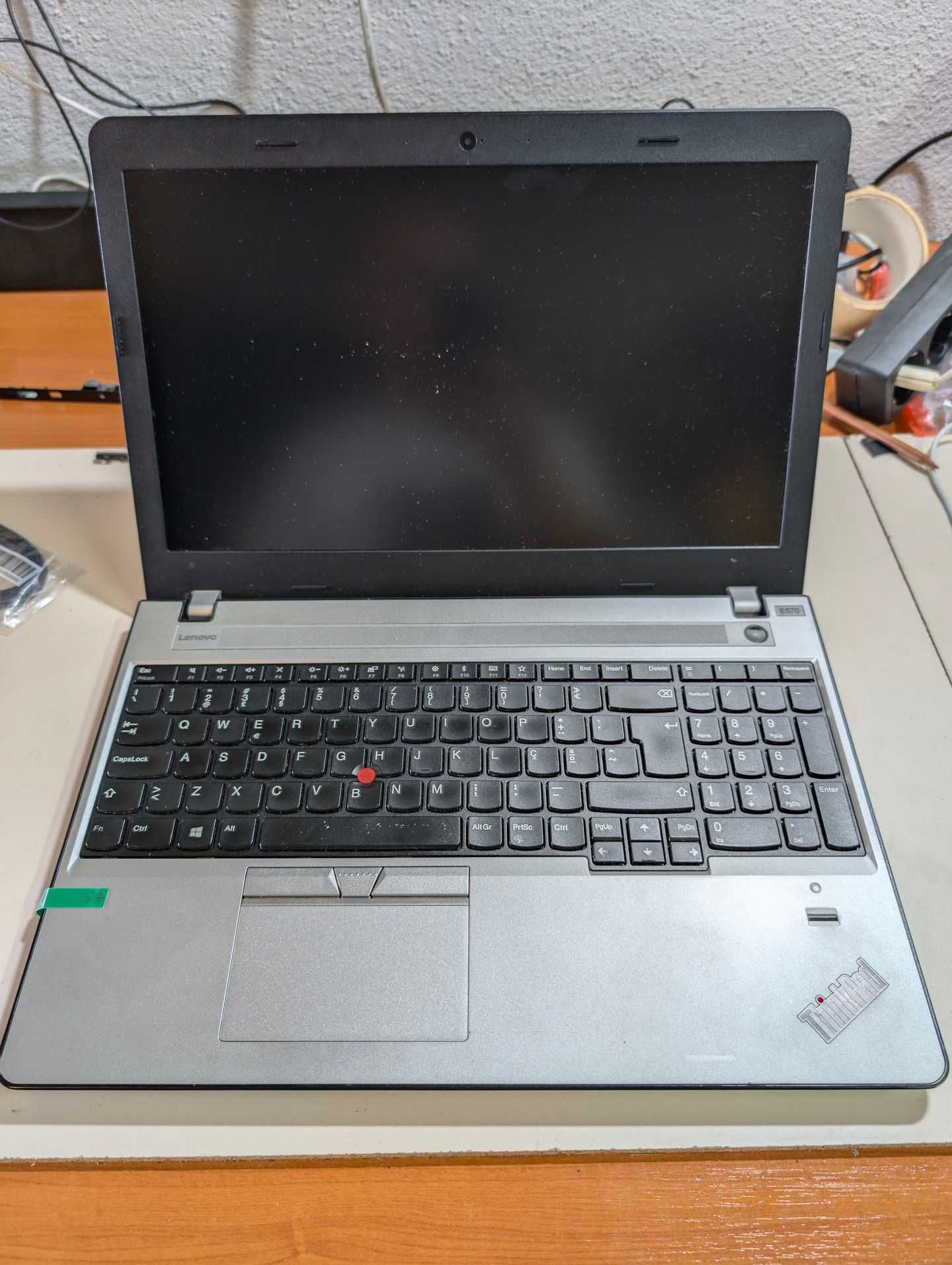 Portátil Lenovo ThinkPad E570