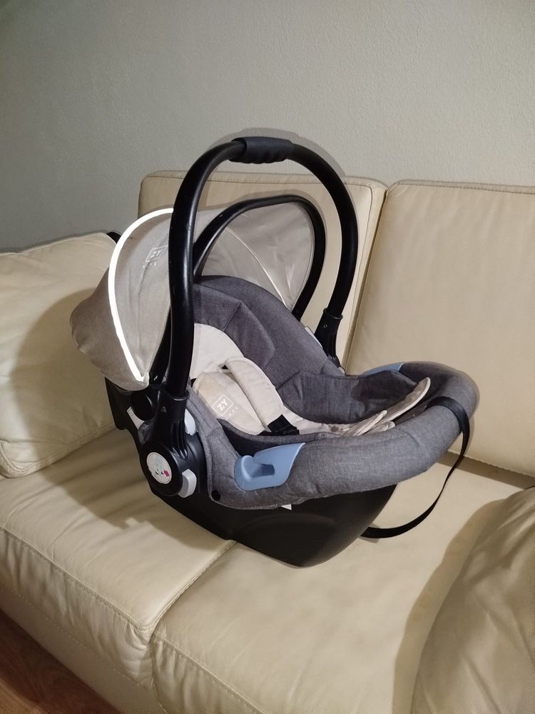Carrinho de bebe , como novo !