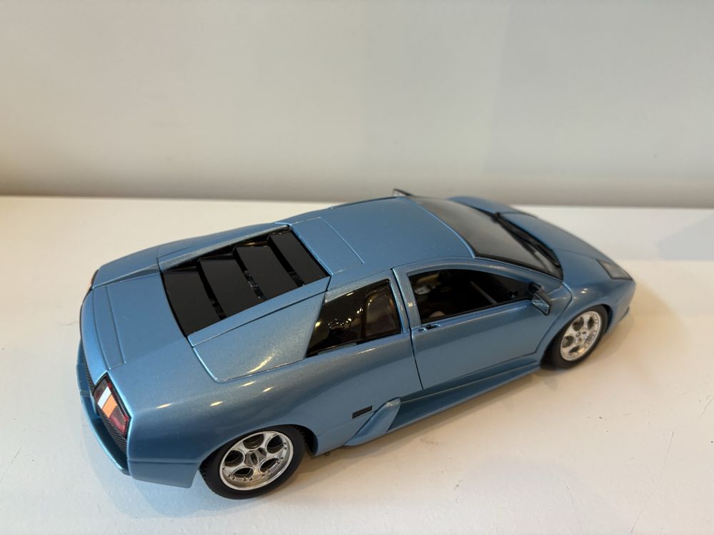 Model Lamborghini Murcielago 1:18 BBurago (maisto welly)