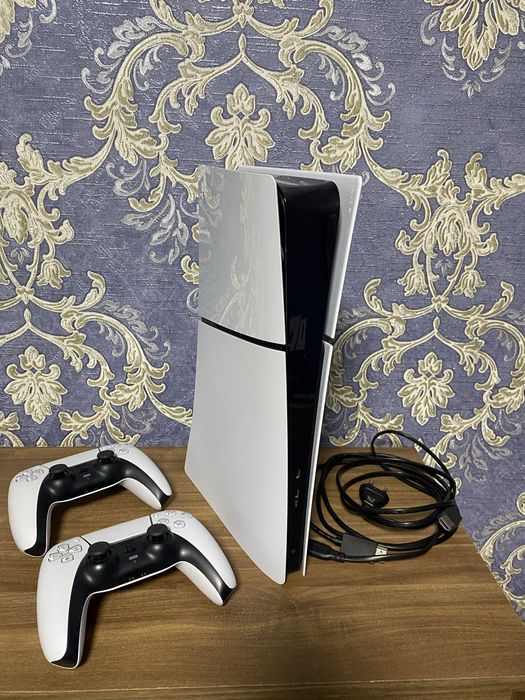 Playstation 5 slim + 2 геймпади + зарядна станція + навушники 3D Pulse