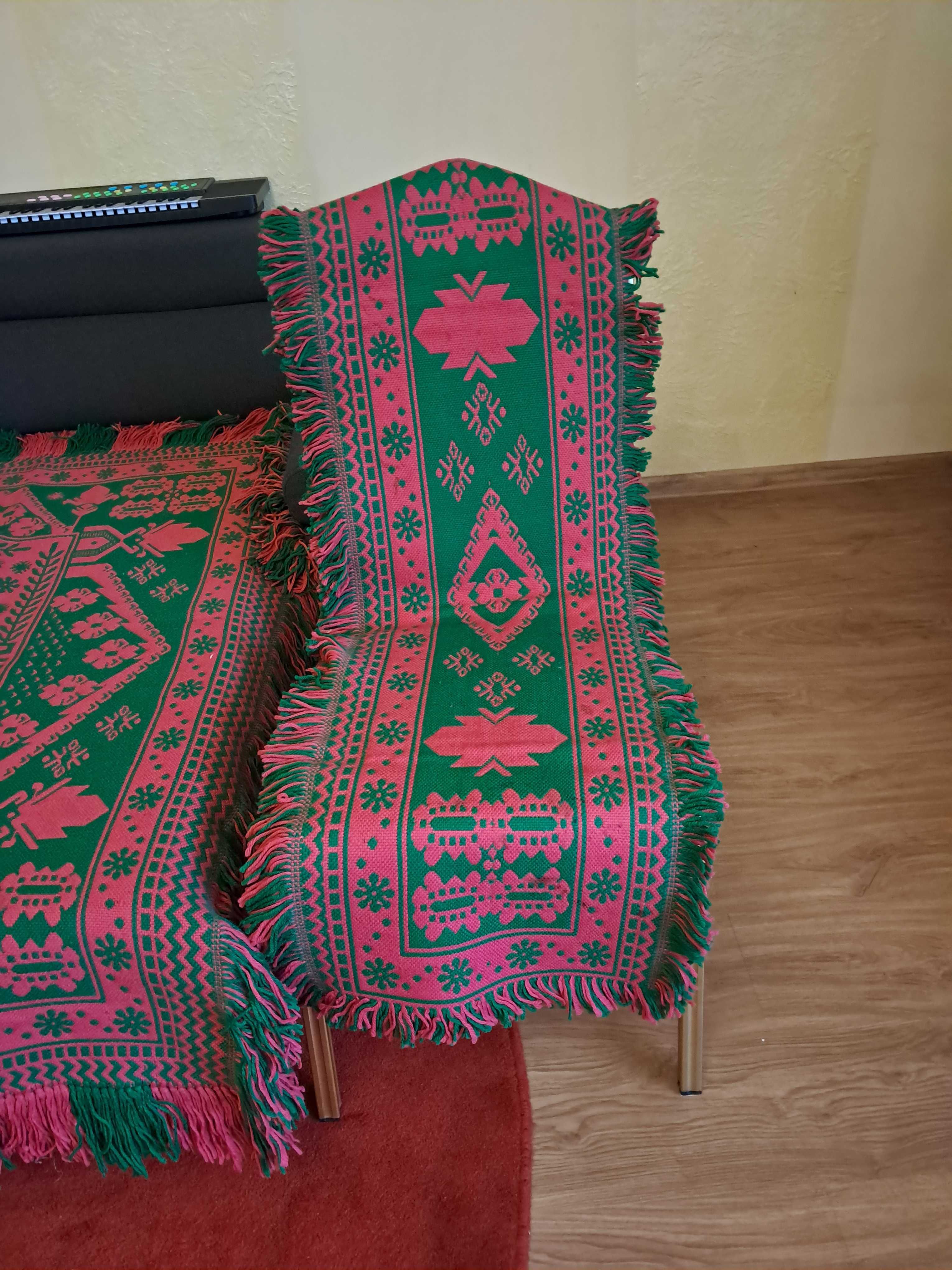Dywany tkackie z wełny owczej, nieuzywane
