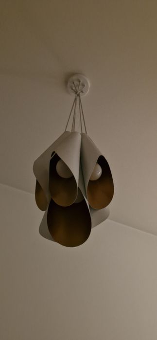 LUMINEX CALYX WHITE-GOLD   PRODUKTU:

Rodzina: Calyx

Wysokość: 110cm