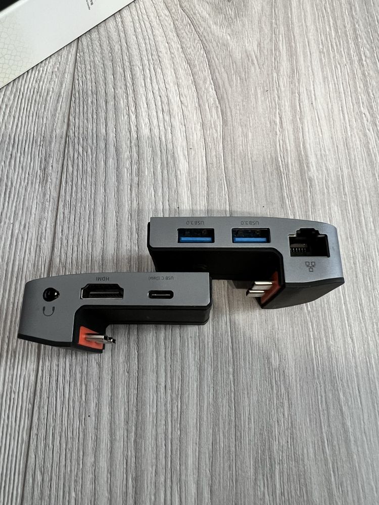 USB-Хаб Baseus Multifunctional Armor Age Type-C Bracket