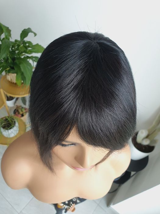 Tupet topper z włosów naturalnych czarny z grzywką Jowita