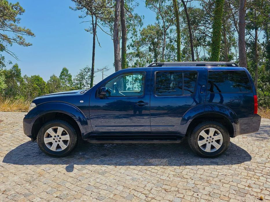 Nissan Pathfinder 2.5 dCi LE Prem IT Auto.