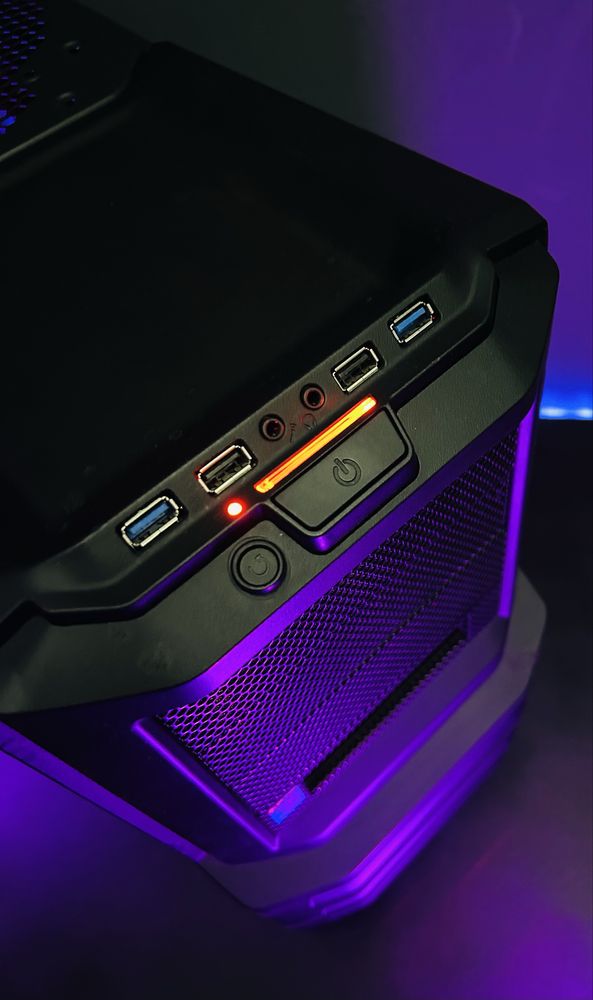 Komputer Do Gier Gamingowy RGB Intel I5 3,6Ghz , RX570 8GB , 8GB DDR4