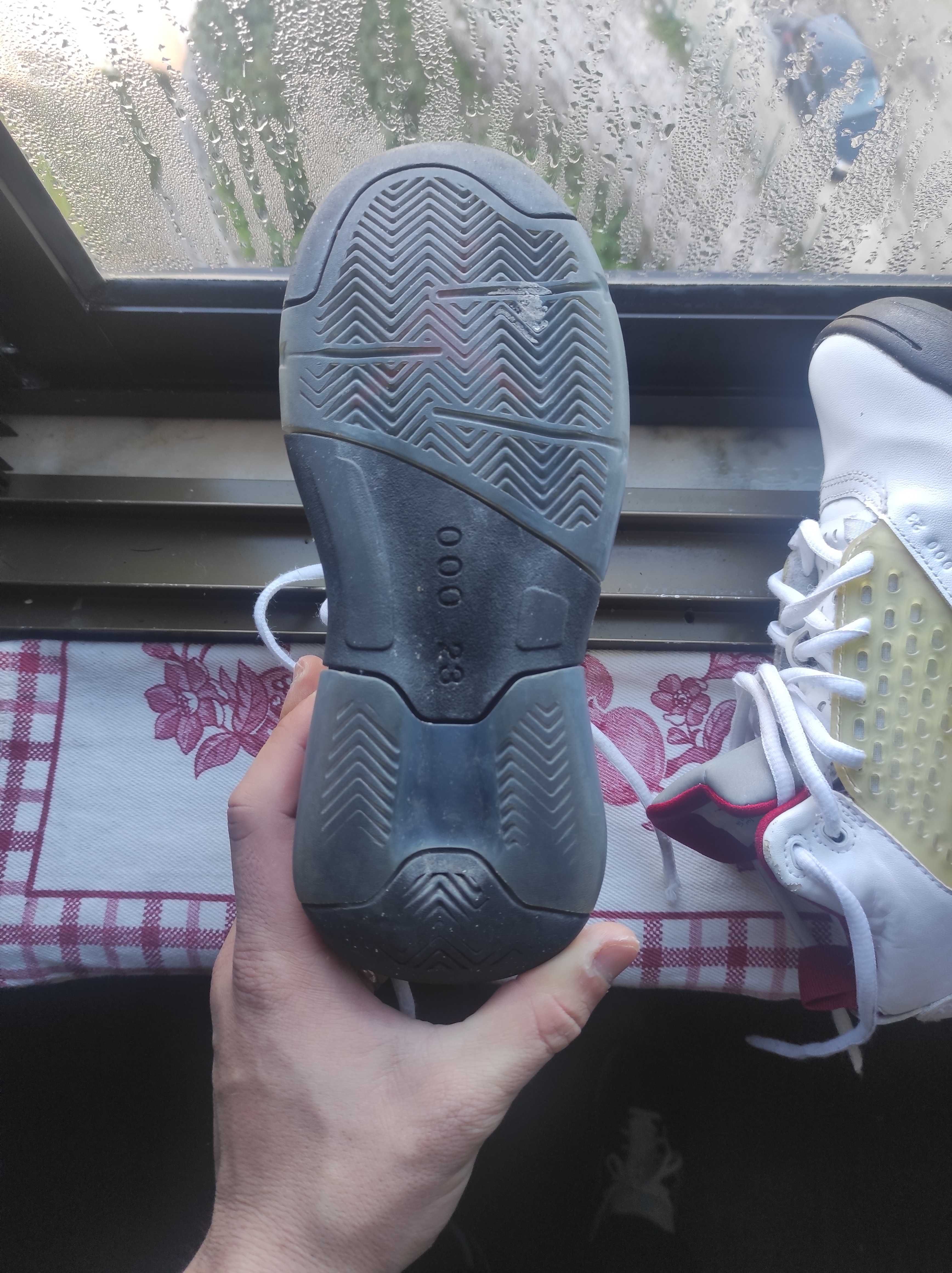 Ténis Nike jordan