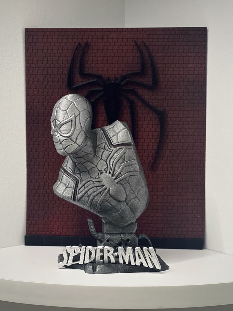Busto/Diorama Spider-Man