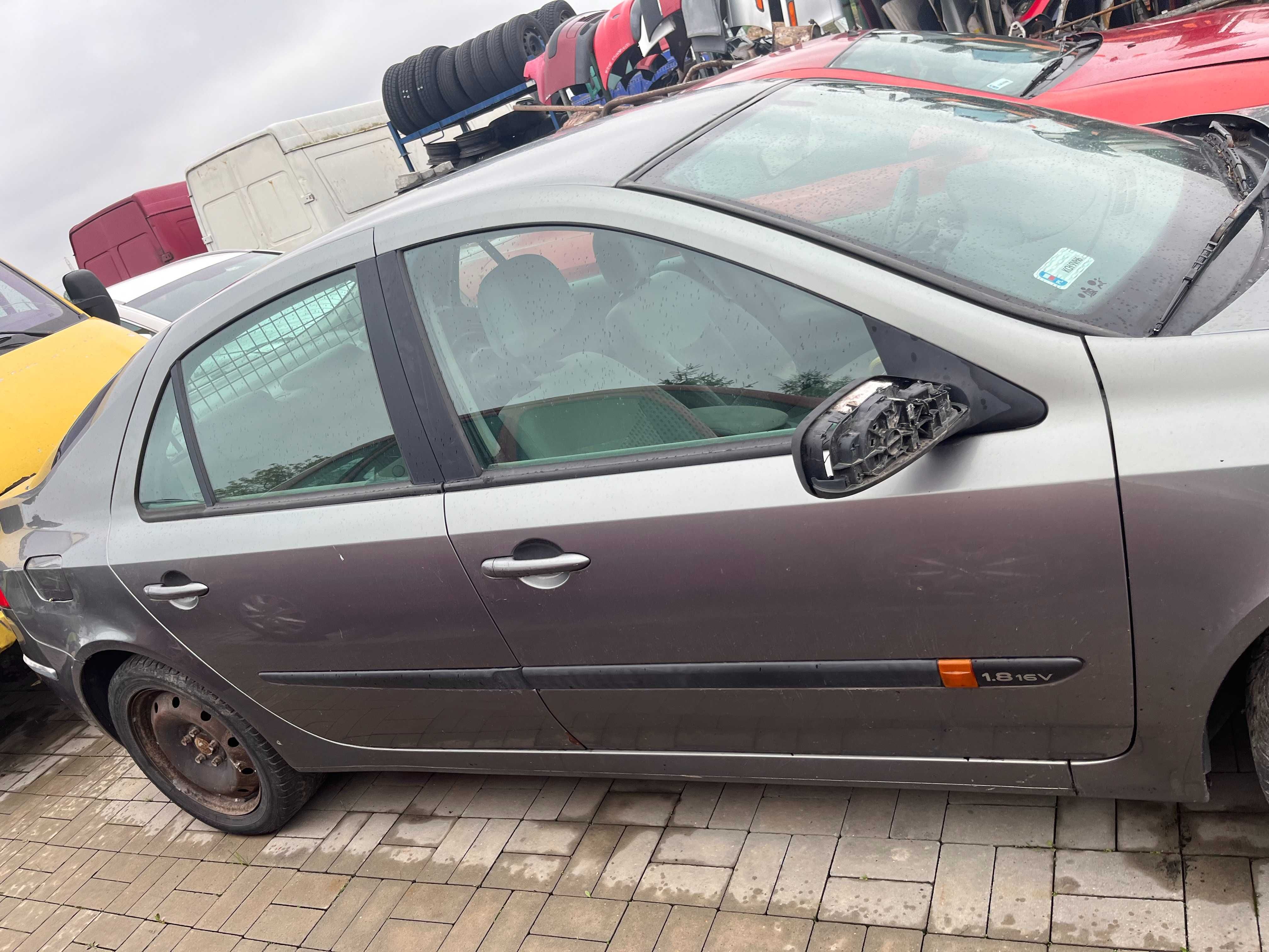 zderzak przód przedni błotnik lampa RENAULT LAGUNA II 01-05 NV603