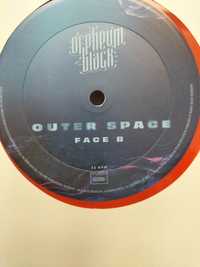 Outer space winyl 1LP