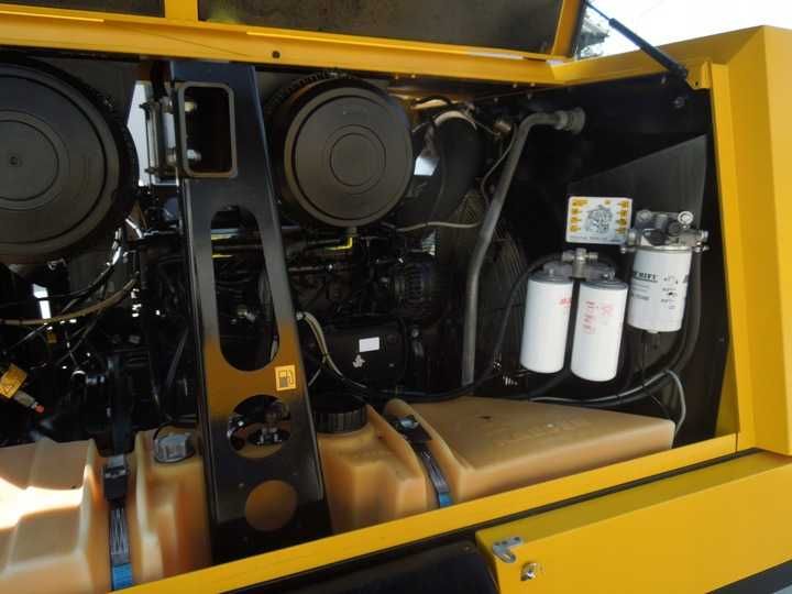 Kompresor przewoźny KAESER M130