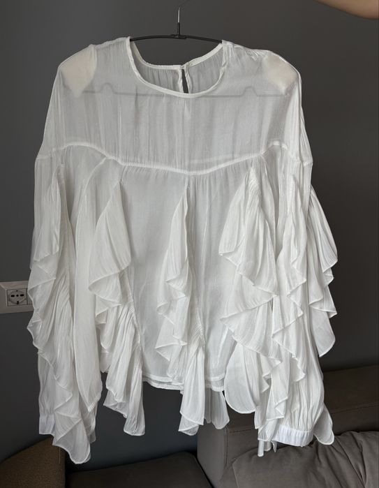 Нарядна напівпрозора блуза вільного крою