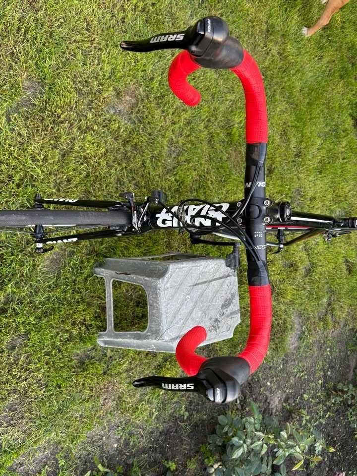 Rower szosowy Giant Defy Carbon, SRAM Apex, rozmiar L