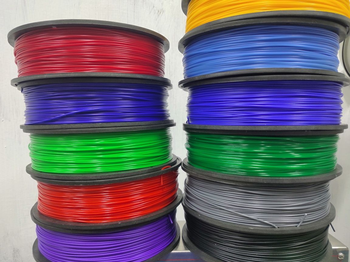 Pochatok filament для 3D печати. 0.75 кг.