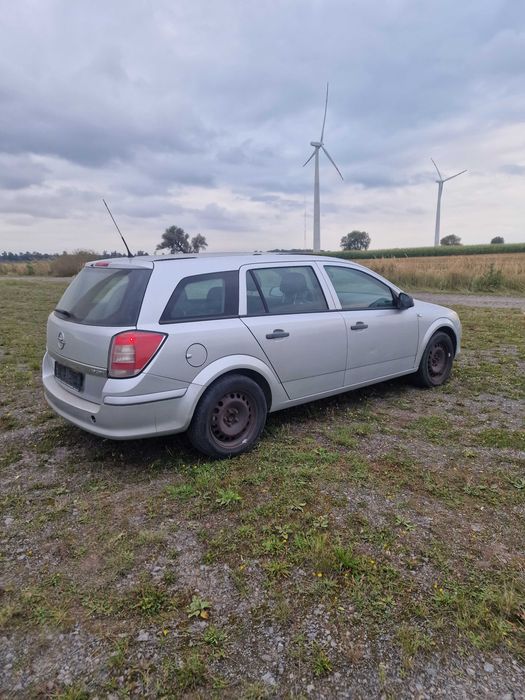 Opel astra dieselek super stan sprowadzona transport