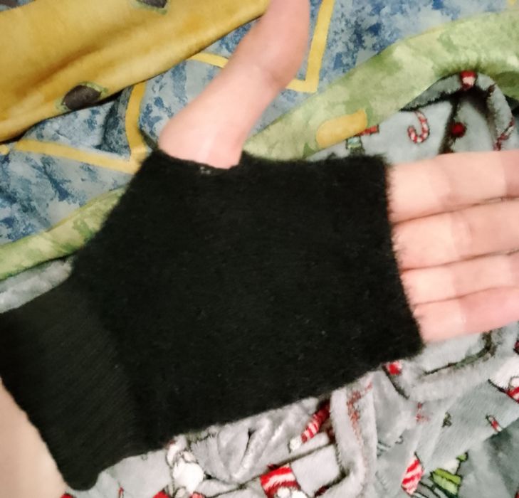 Nowe rękawiczki bez palców