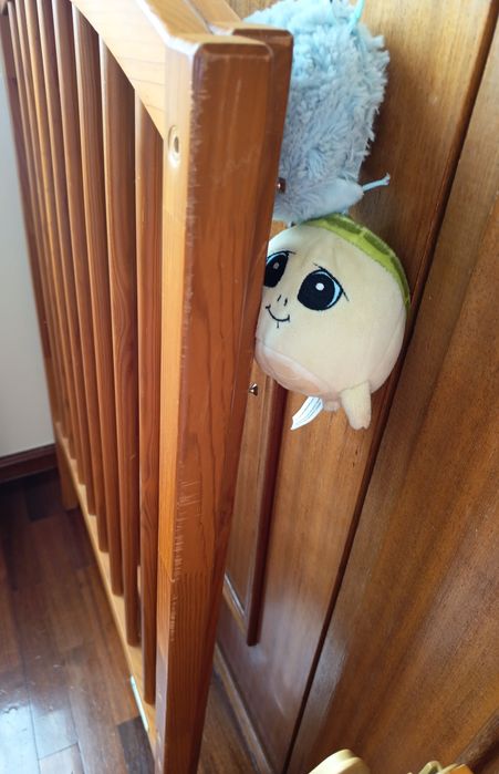 Cama de Bebé, berço em Madeira, Segura, Estável e Pronta a Usar, Só 30