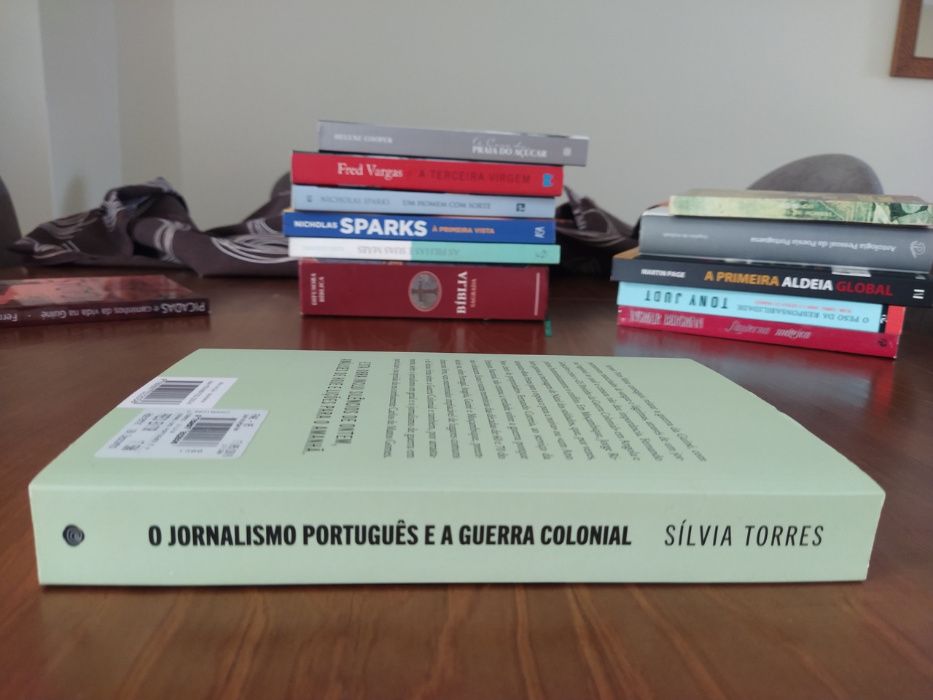 Livro "O jornalismo português e a guerra colonial" de Sílvia Torres