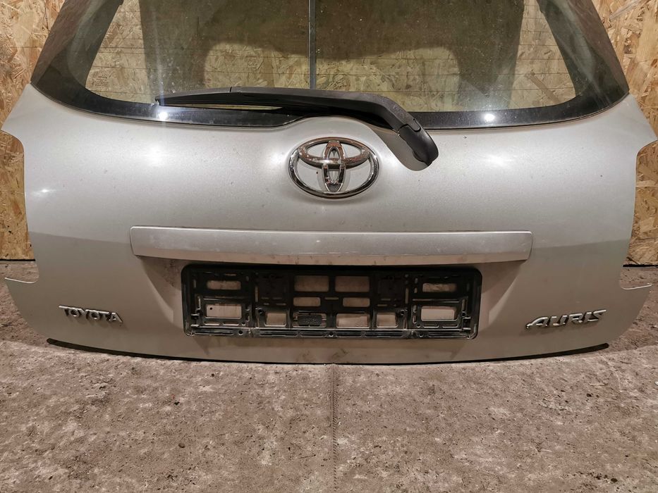 Крышка багажника Toyota Auris 06-13 Разборка