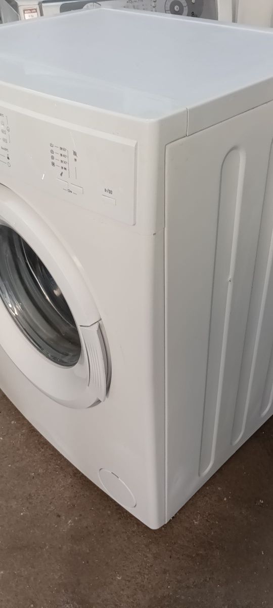 Máquina de lavar roupa  em óptimo estado  em baixo preço