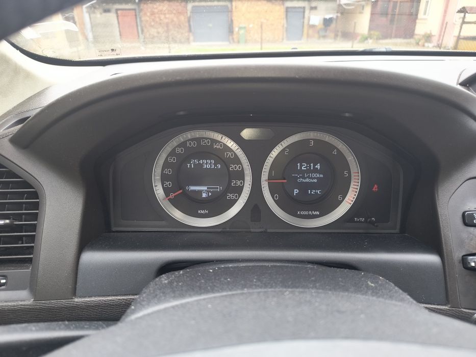 Volvo XC60 2,4 D5 automat