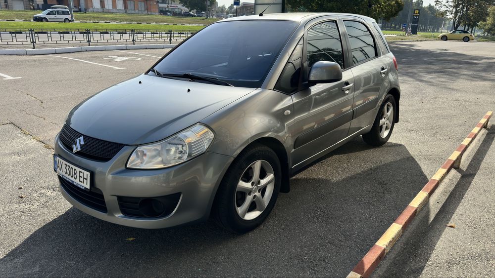 SUZUKI SX4 продаю свій автомобіль