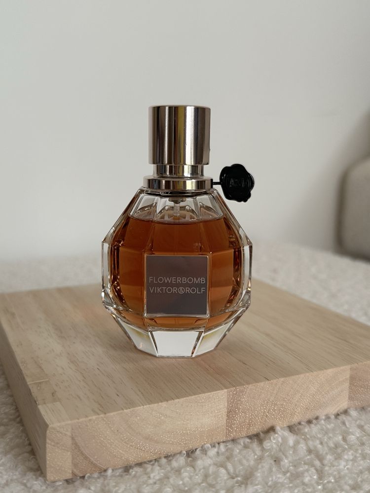 Perfumy Viktor & Rolf Flowerbomb 50ml Woda Perfumowana