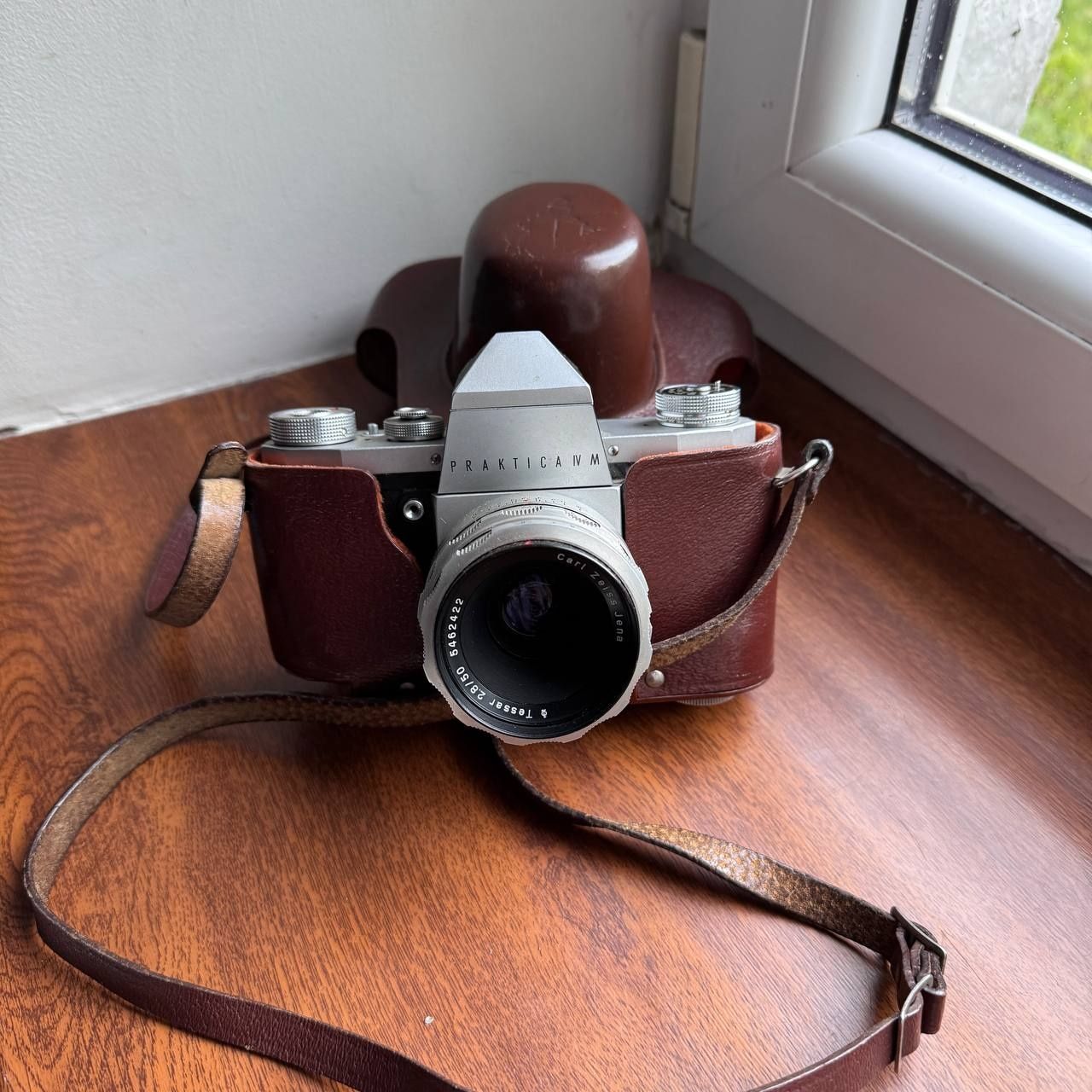 Aparat fotograficzny Praktica IV M Obiektyw Carl Zeiss Tessar